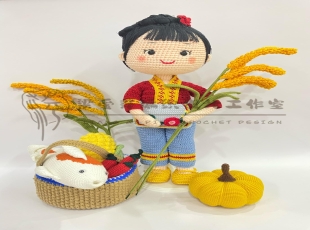 宜州钩织精品《歌仙织系稻渔情》荣获第七届广西稻渔丰收节工艺美术及文创品设计大赛二等奖